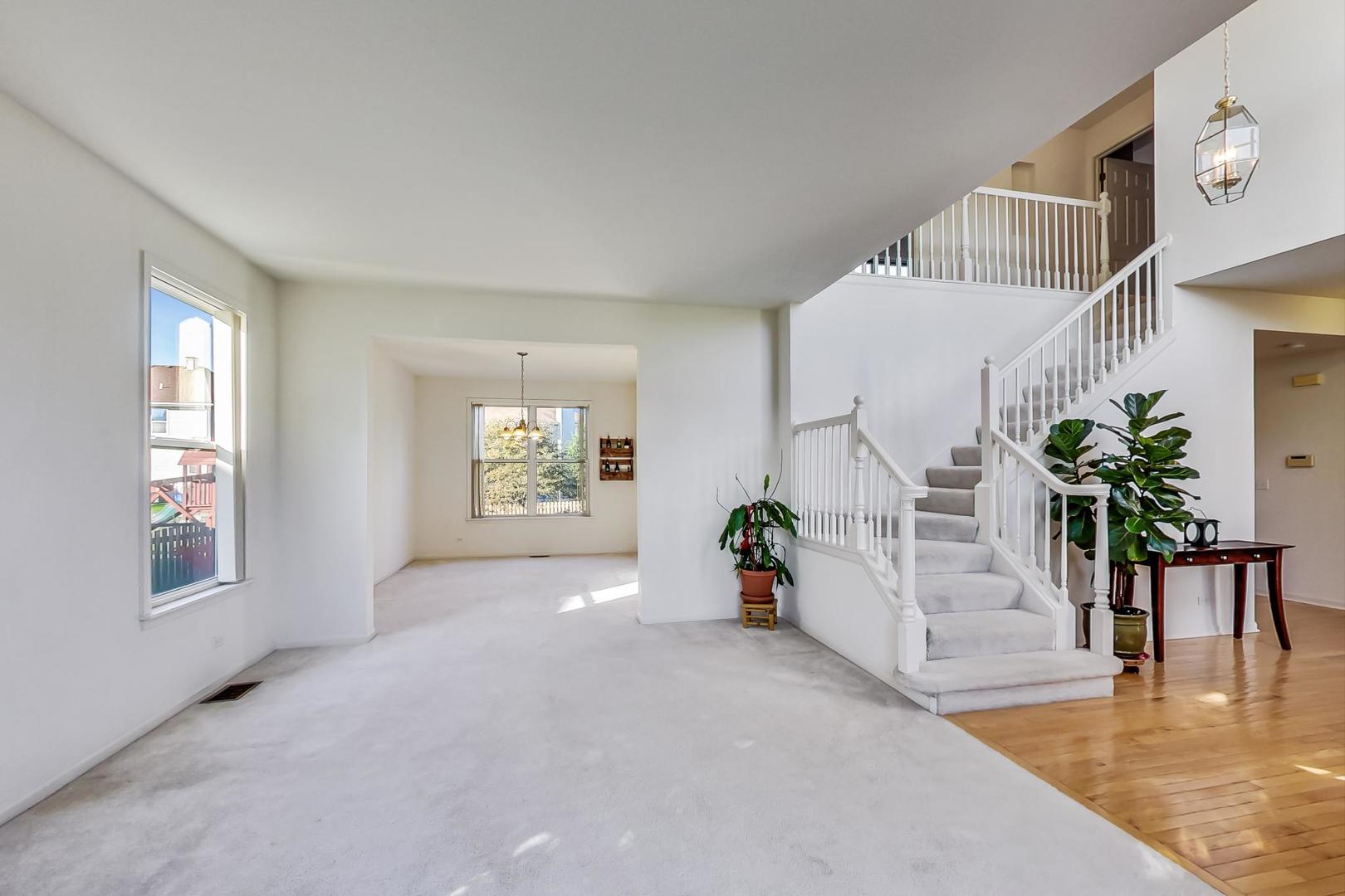1552 Southgate Road Bartlett, IL 60103 - Photo 5 of 27