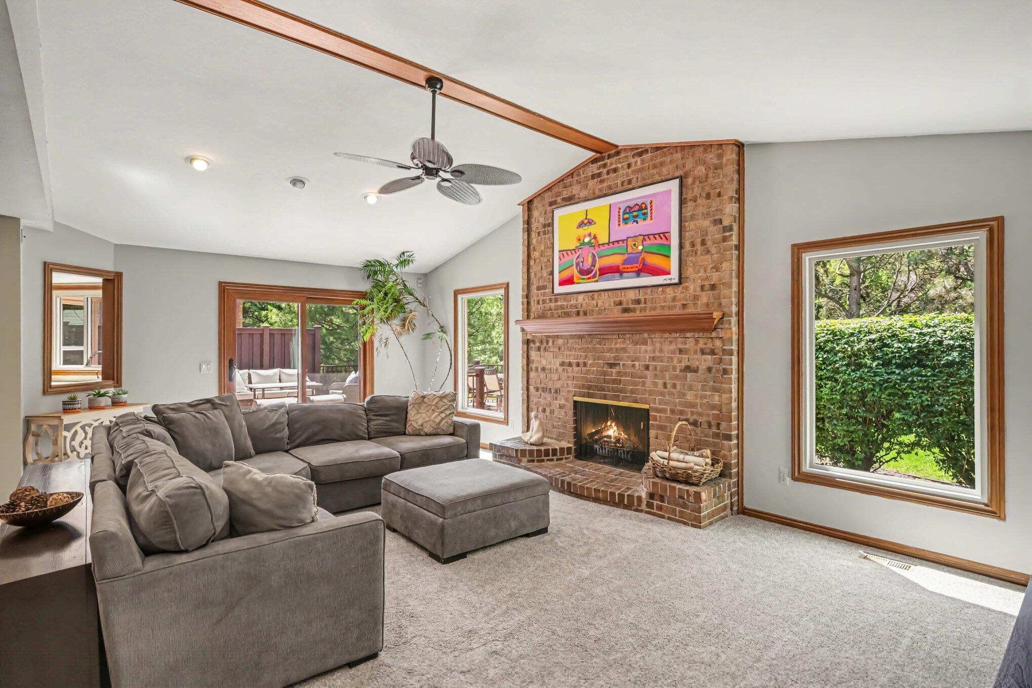 709 Snowmass Drive Rochester Hills, MI 48309 - Photo 2 of 39 007_file_4992