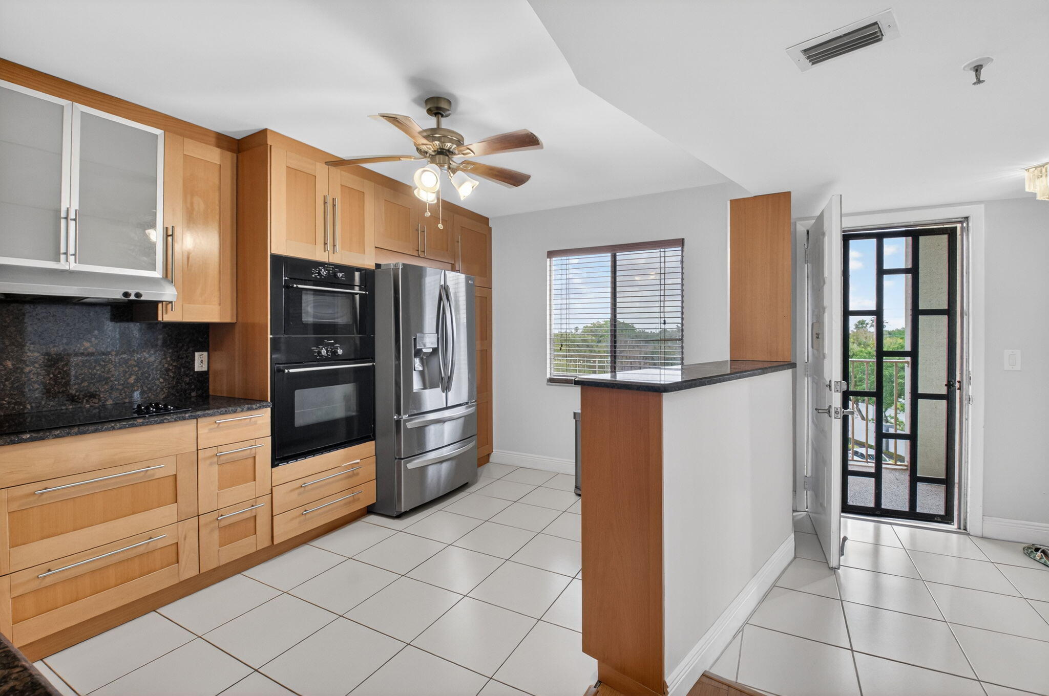 14475 Strathmore Lane, Unit 503 Delray Beach, FL 33446 - Photo 2 of 101 Beautiful renovated kitchen