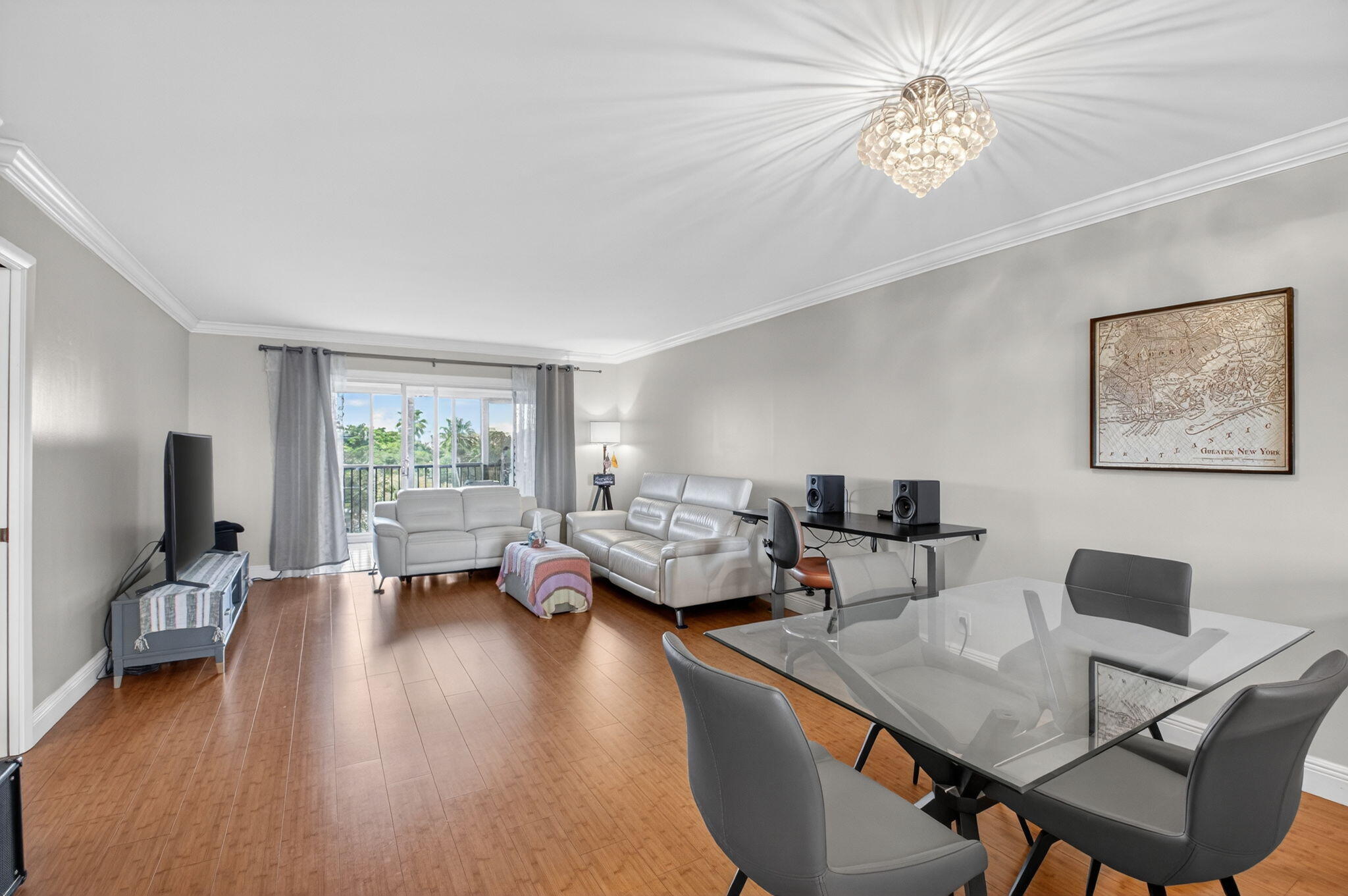 14475 Strathmore Lane, Unit 503 Delray Beach, FL 33446 - Photo 6 of 101 Living/Dining area