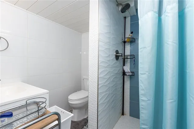 $240,000 | 5332 Northern Avenue, Raytown, MO 64133