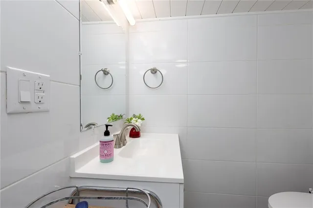 $240,000 | 5332 Northern Avenue, Raytown, MO 64133