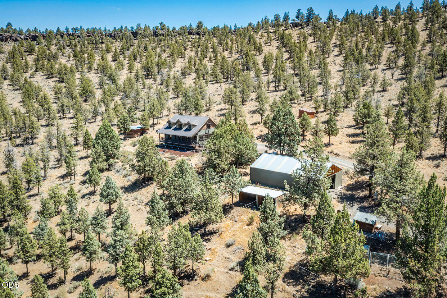 70090 McKenzie Canyon Road Sisters, OR 97759 - Photo 42 of 58