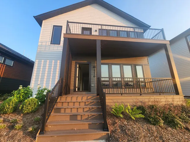 $3,990 | 4216 East Cypress Place, Oak Creek, WI 53154