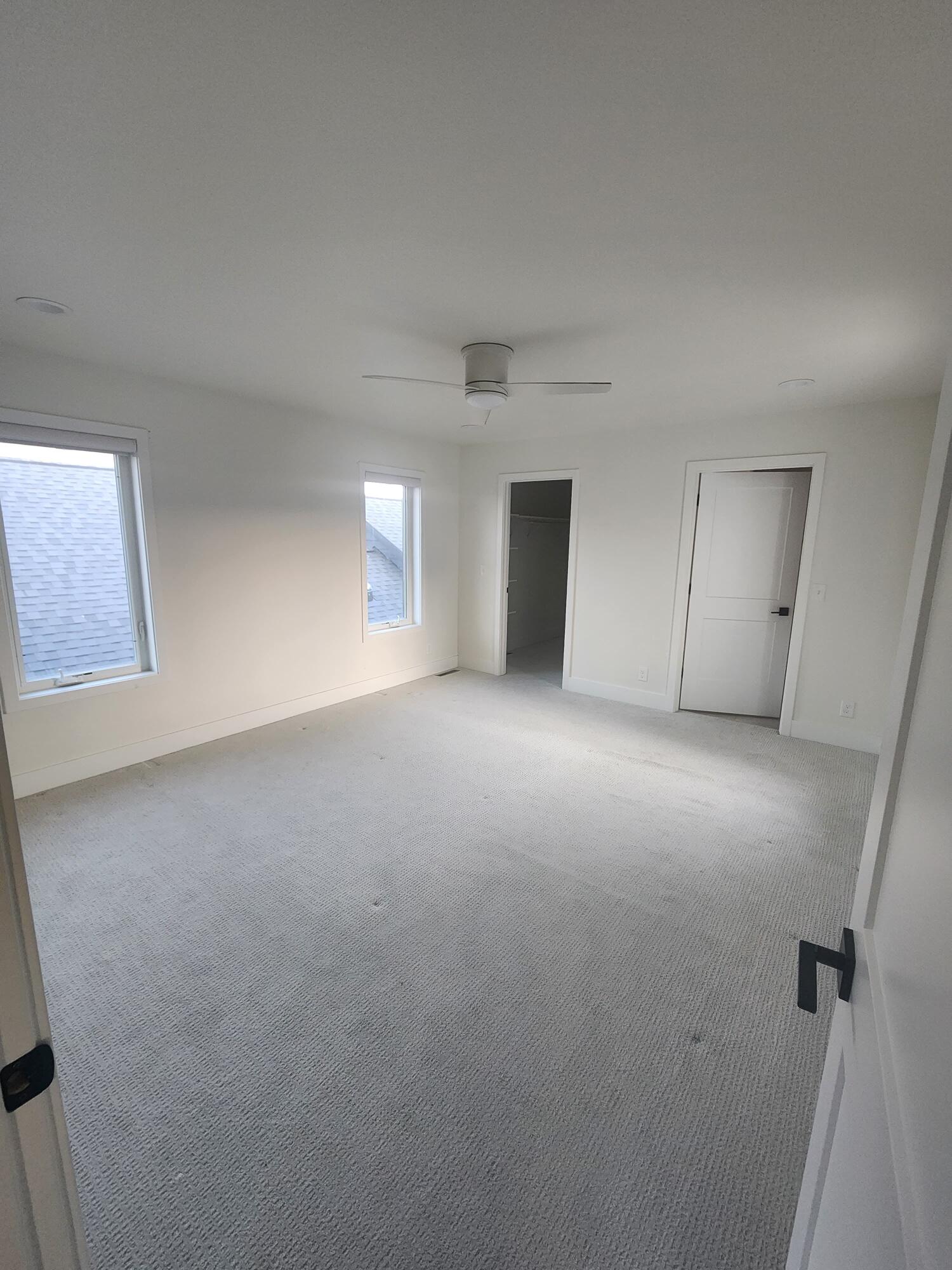 4216 East Cypress Place Oak Creek, WI 53154 - Photo 11 of 23 59824d9c-c6db-4b58-a0ee-805d4b9a46c9