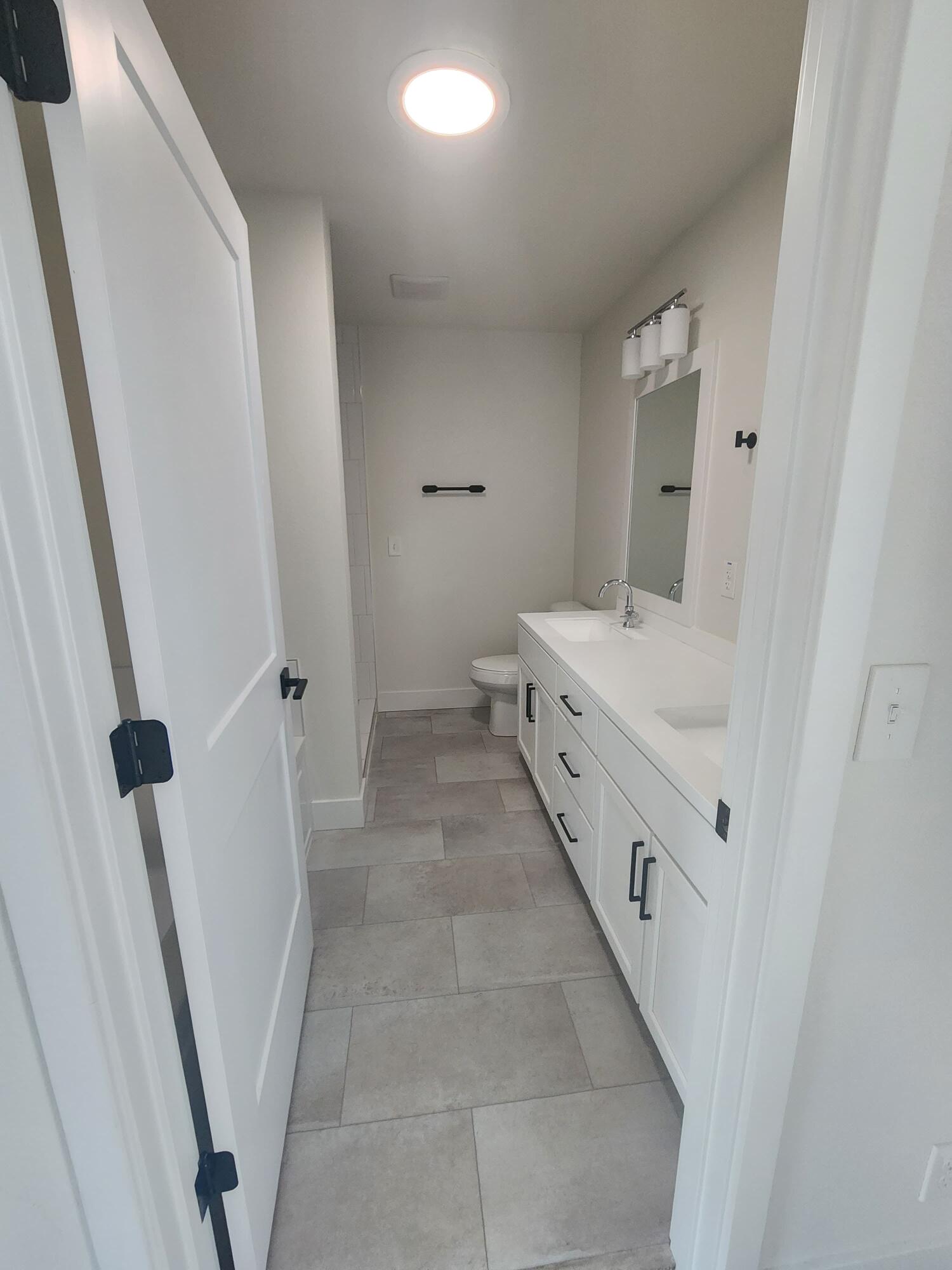 4216 East Cypress Place Oak Creek, WI 53154 - Photo 13 of 23 0f9f08ed-4832-43dd-aa02-7f52633199c8