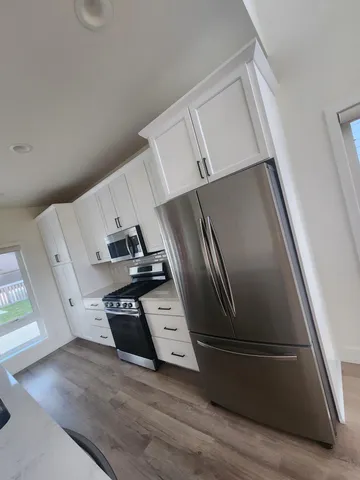 $3,990 | 4216 East Cypress Place, Oak Creek, WI 53154