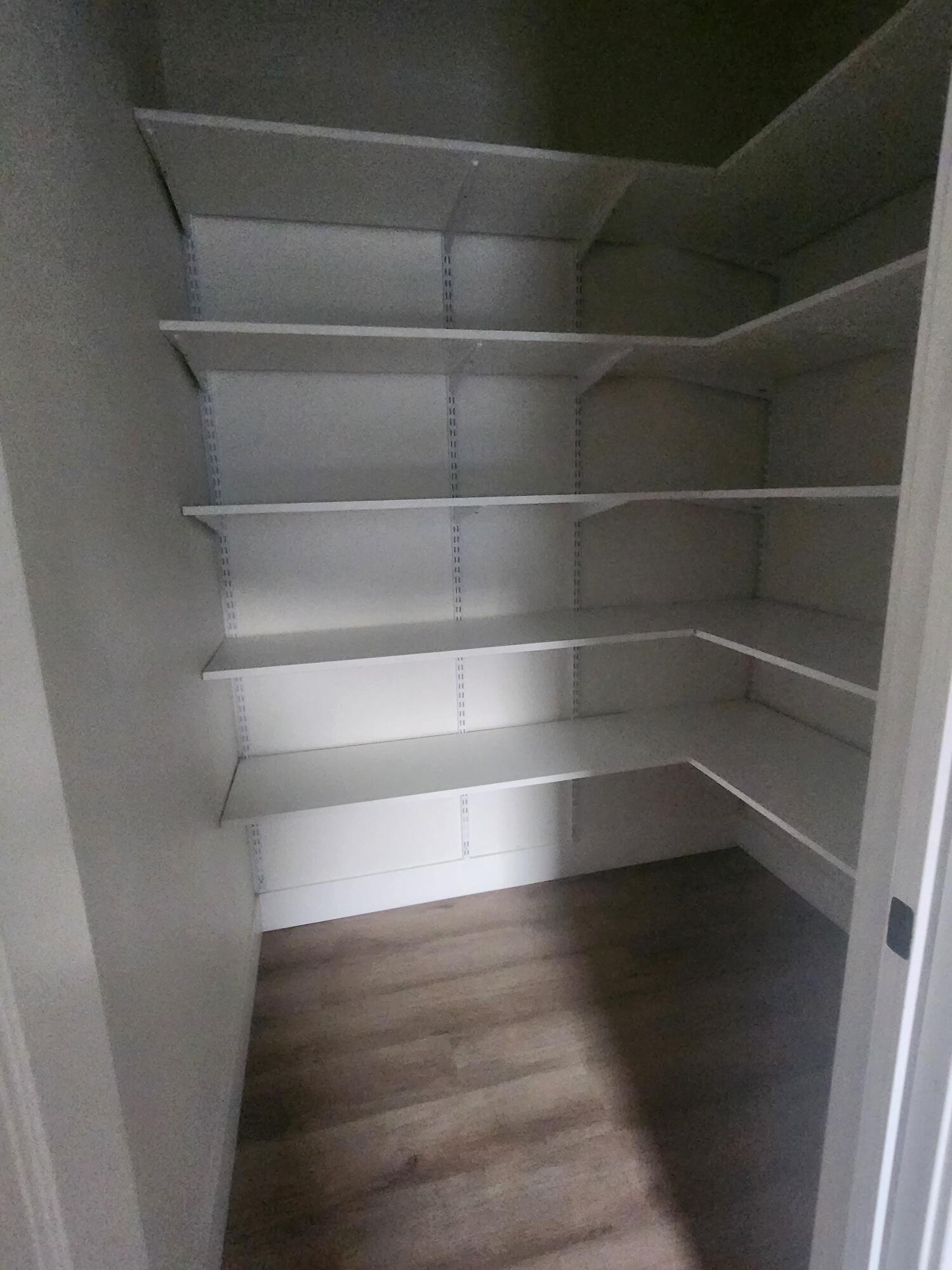 4216 East Cypress Place Oak Creek, WI 53154 - Photo 20 of 23 7076ed0a-3a79-48bd-a1ff-cb7147fa4f25