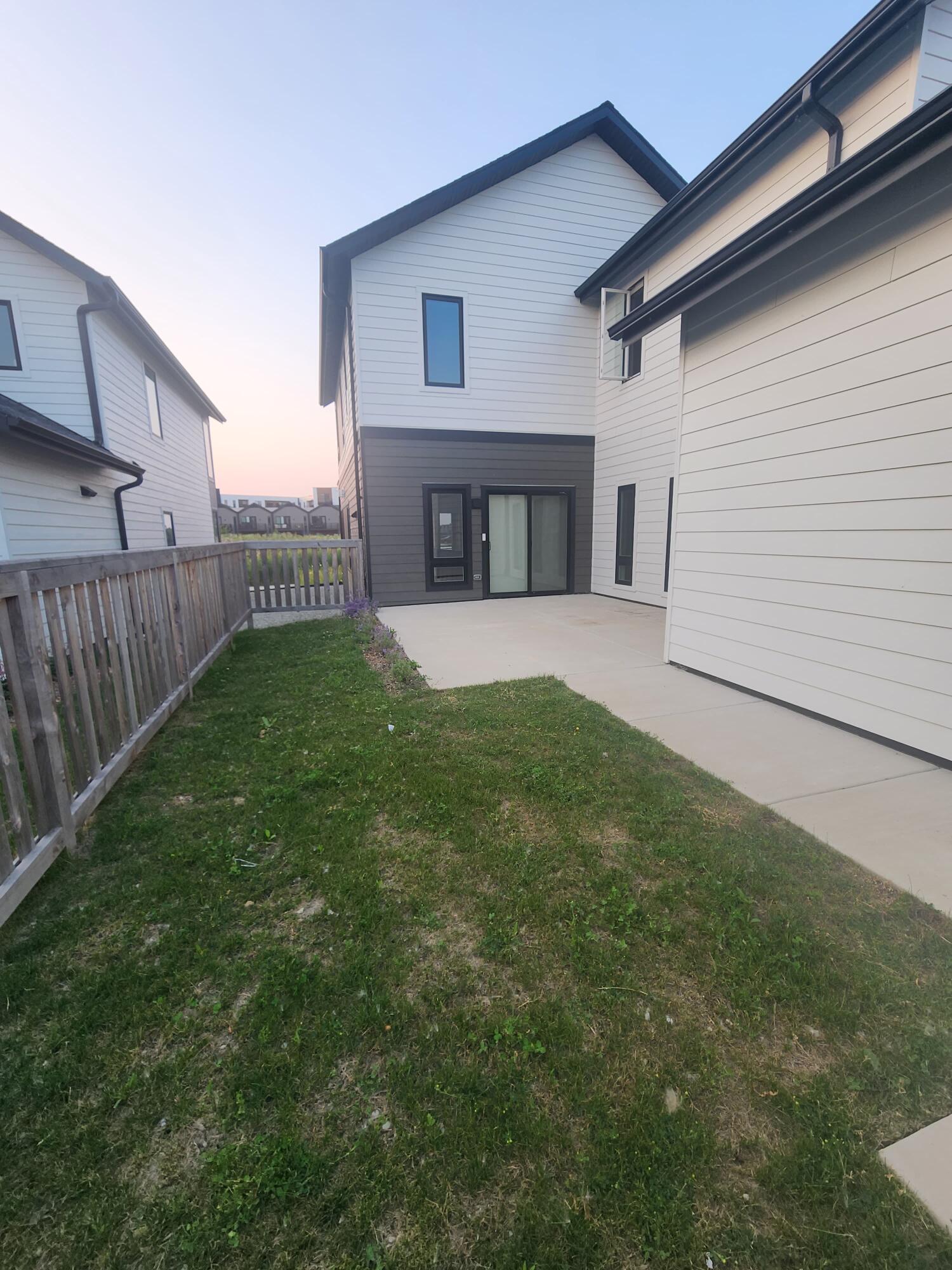 4216 East Cypress Place Oak Creek, WI 53154 - Photo 21 of 23 3707d28d-a445-4623-8a25-9dddbcec06c6