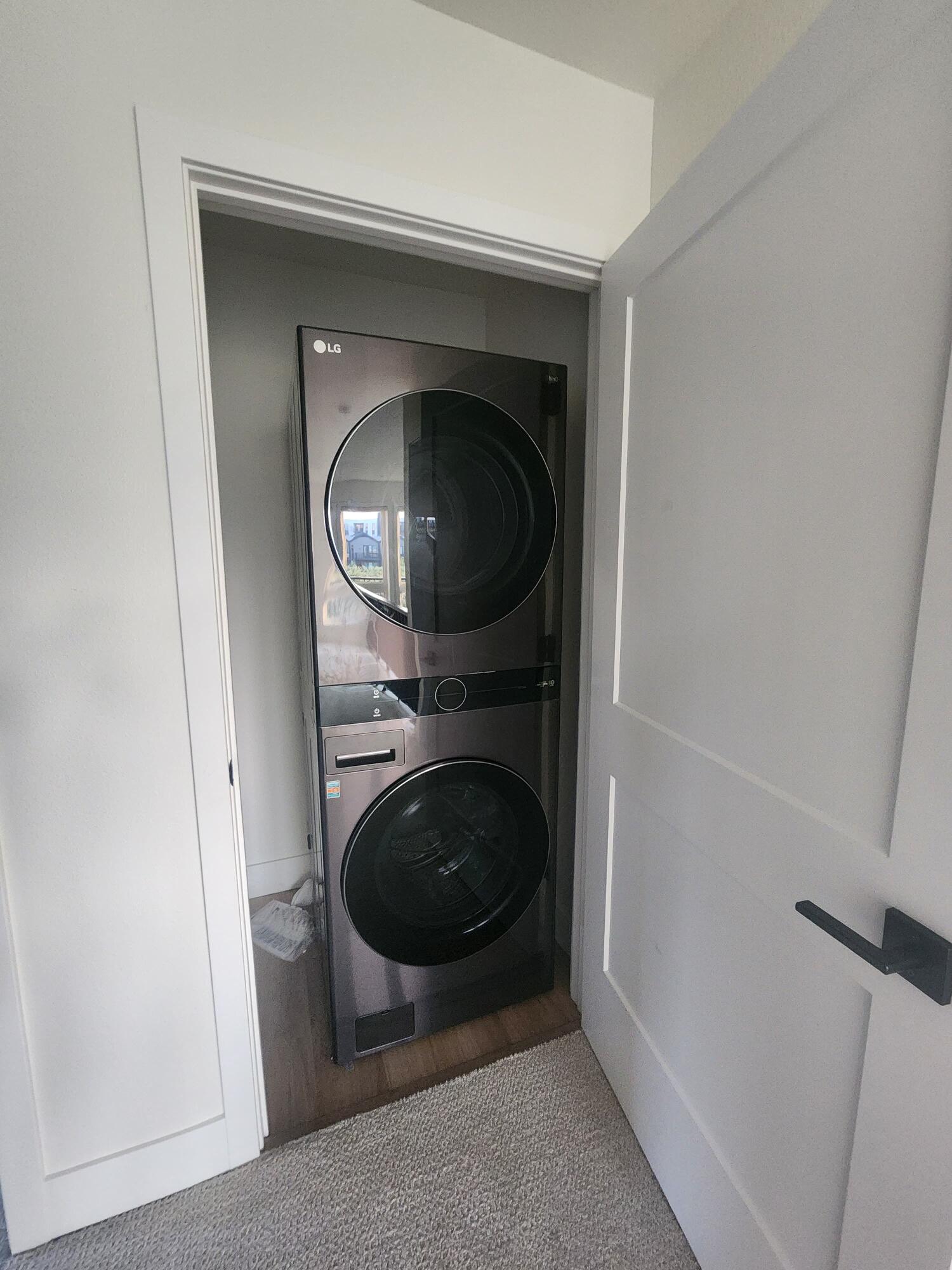 4216 East Cypress Place Oak Creek, WI 53154 - Photo 8 of 23 b4b583a7-b38d-438b-8dc6-6675971836e3