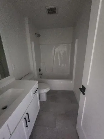 $3,990 | 4216 East Cypress Place, Oak Creek, WI 53154