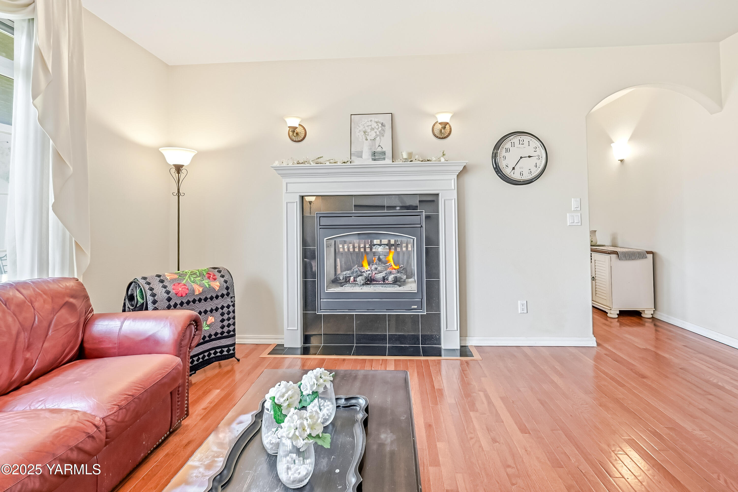 8703 Webster Avenue Yakima, WA 98908 - Photo 11 of 38 .