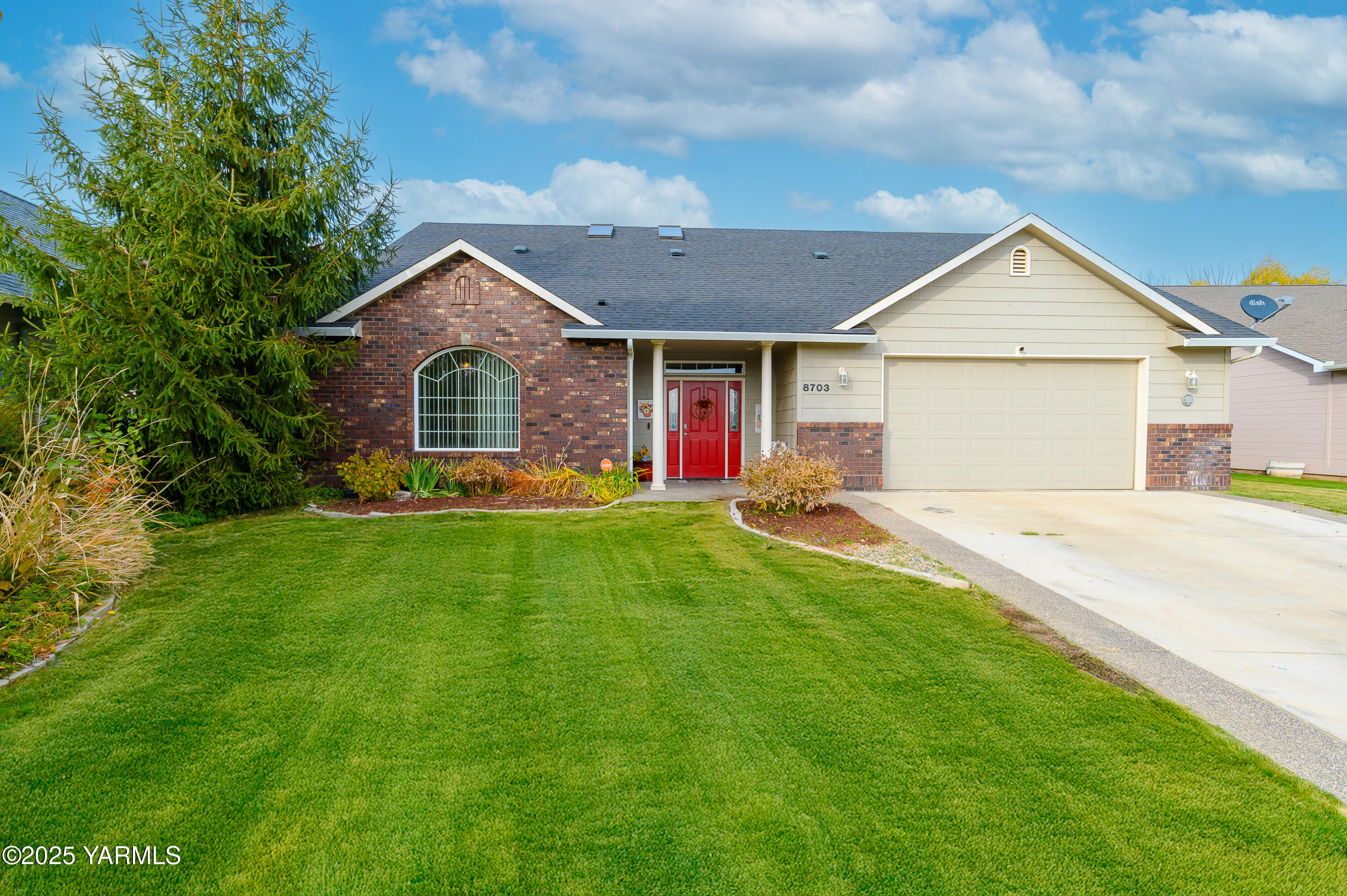 8703 Webster Avenue Yakima, WA 98908 - Photo 3 of 38 .