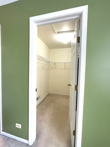 $399,900 | 10 Lindsey Court West, Bolingbrook, IL 60440