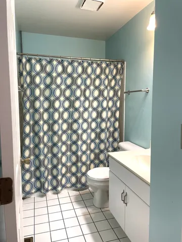 $399,900 | 10 Lindsey Court West, Bolingbrook, IL 60440