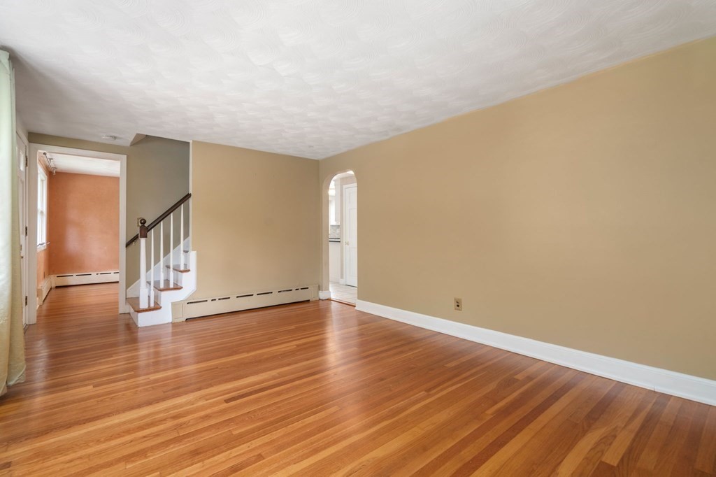 37 Chandler Road Malden, MA 02148 - Photo 15 of 42 Gallery Image 15