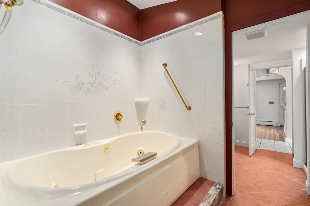 37 Chandler Road Malden, MA 02148 - Photo 20 of 42 Gallery Image 20