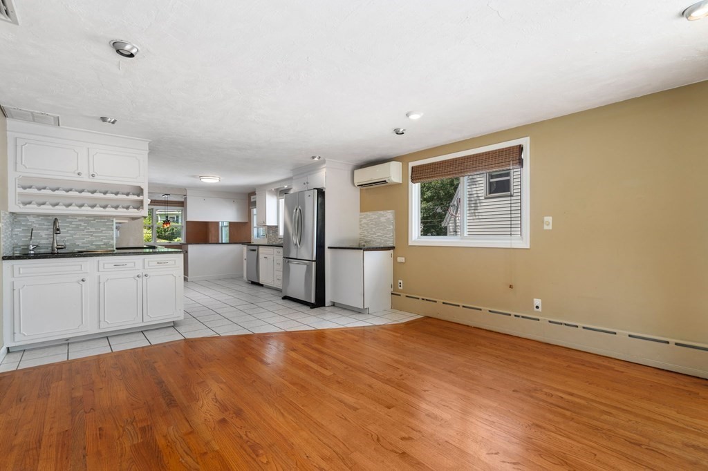 37 Chandler Road Malden, MA 02148 - Photo 6 of 42 Gallery Image 6