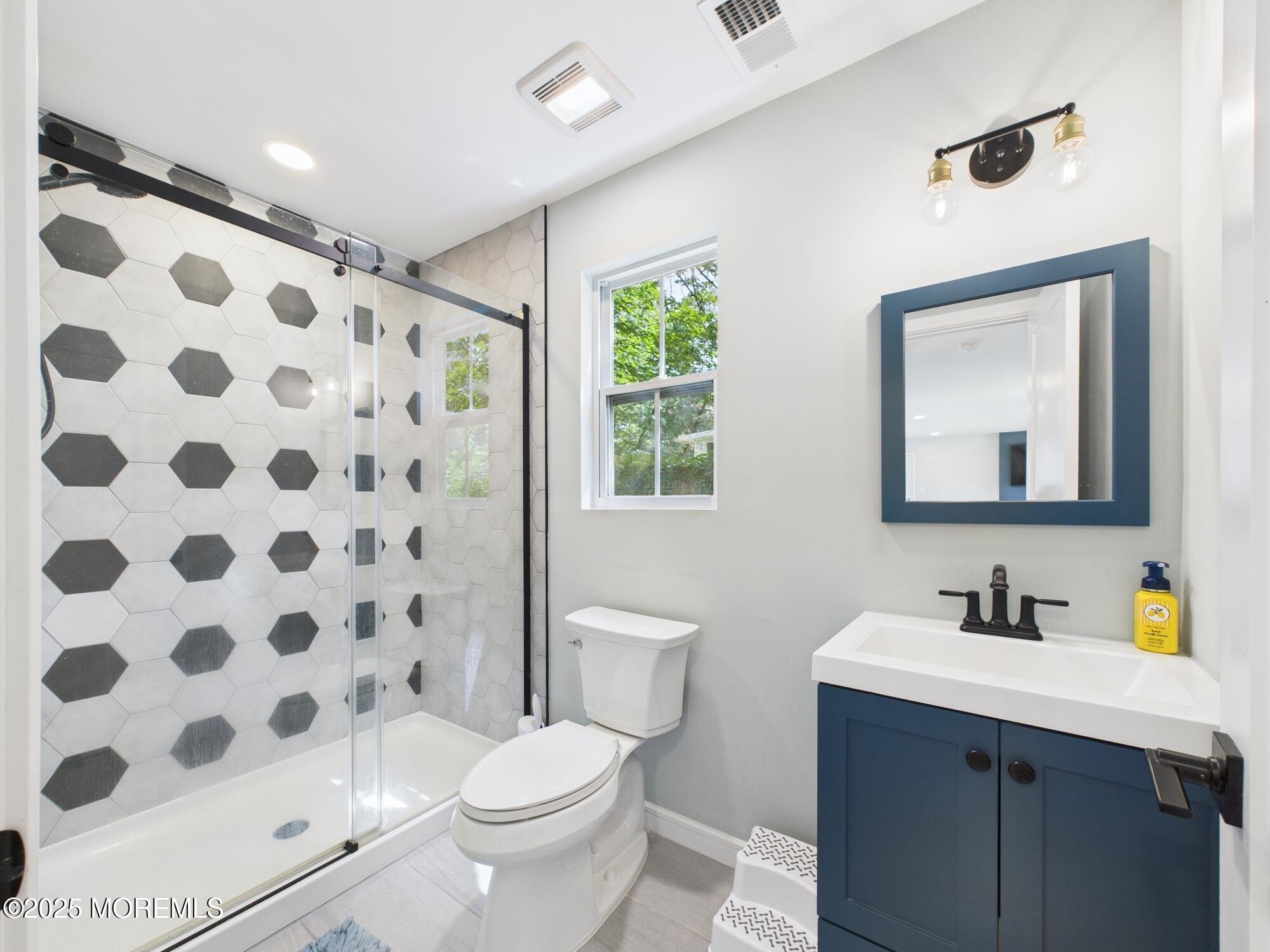 324 Aldrich Road Howell, NJ 07731 - Photo 25 of 34 CAM02856G0-PR0065-STILL008