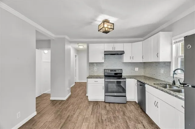 $220,000 | 5330 Northwest Waukomis Drive, Kansas City, MO 64151