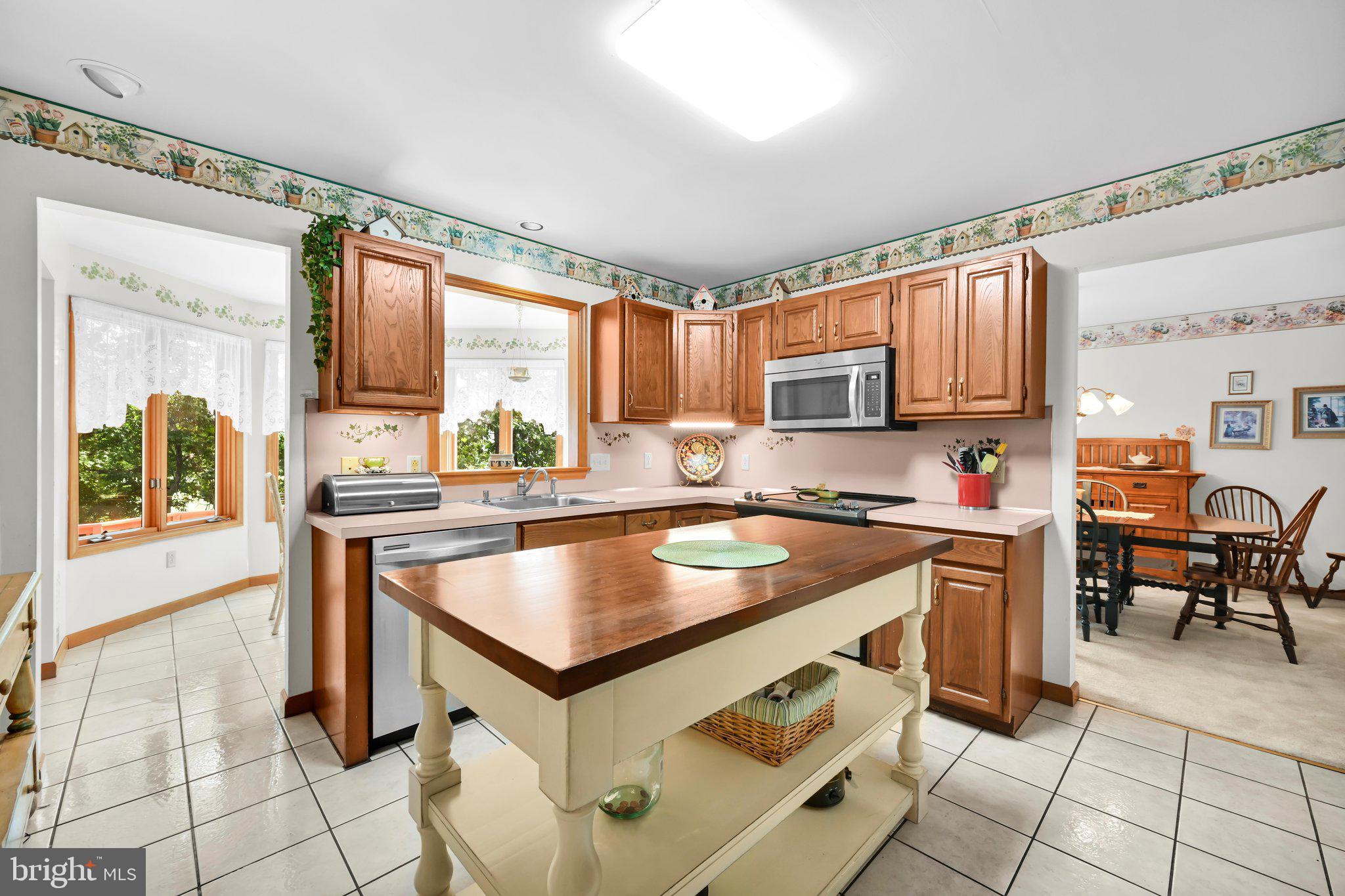 5057 Valley View Road Mohnton, PA 19540 - Photo 14 of 43 Kitchen