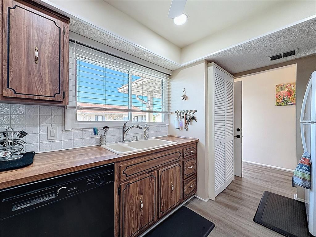 9961 Eagles Point Circle, Unit 4 Port Richey, FL 34668 - Photo 9 of 34