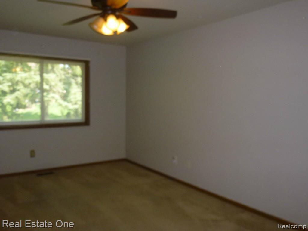 445 Mayapple Court Rochester, MI 48307 - Photo 30 of 46 mayapple 055.jpg