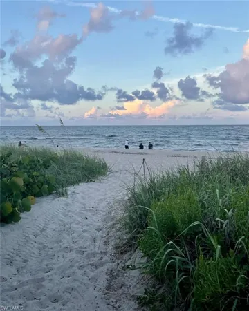 $2,500 | 975 9th Avenue South, Unit 5, Naples, FL 34102