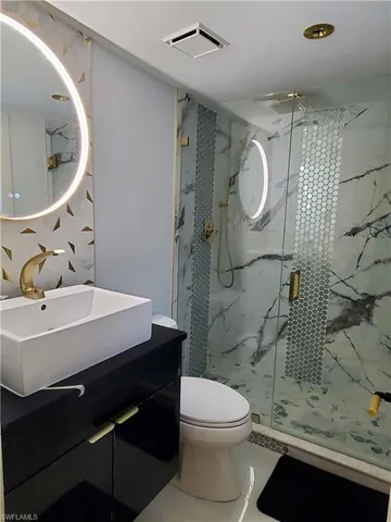 $7,000 | 975 9th Avenue South, Unit 5, Naples, FL 34102