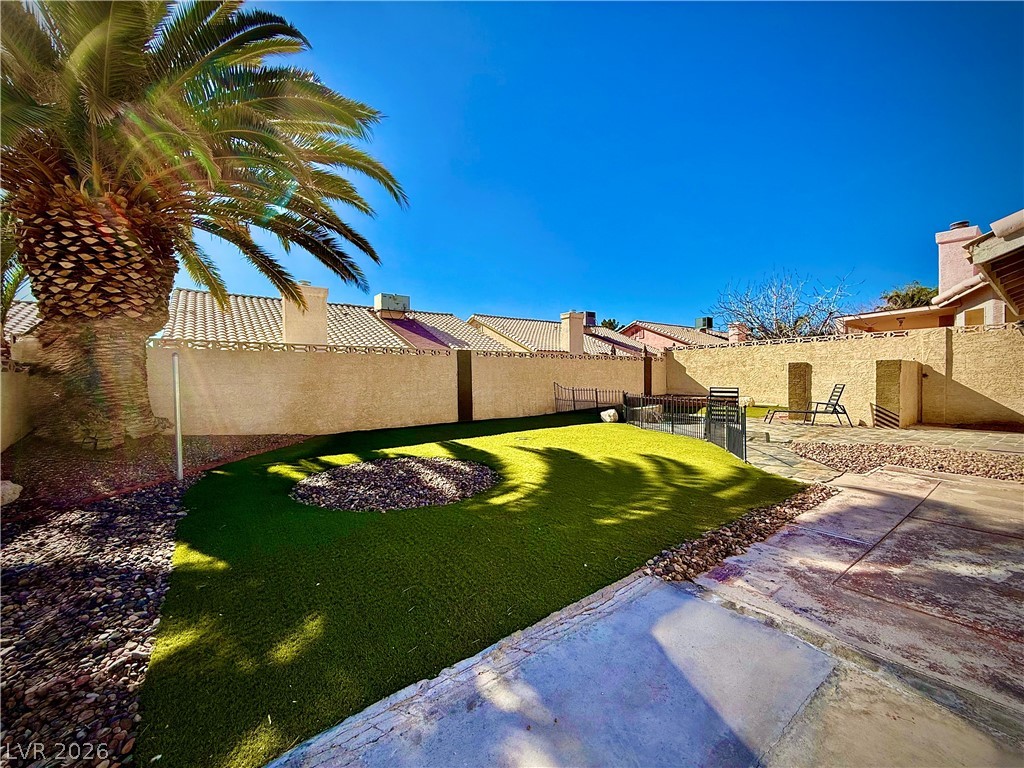 2033 Riderwood Avenue North Las Vegas, NV 89032 - Photo 16 of 19