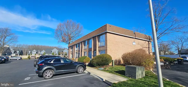 $2,000 | 501 Germantown Court, Warminster, PA 18974