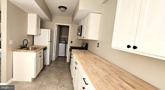 $2,000 | 501 Germantown Court, Warminster, PA 18974