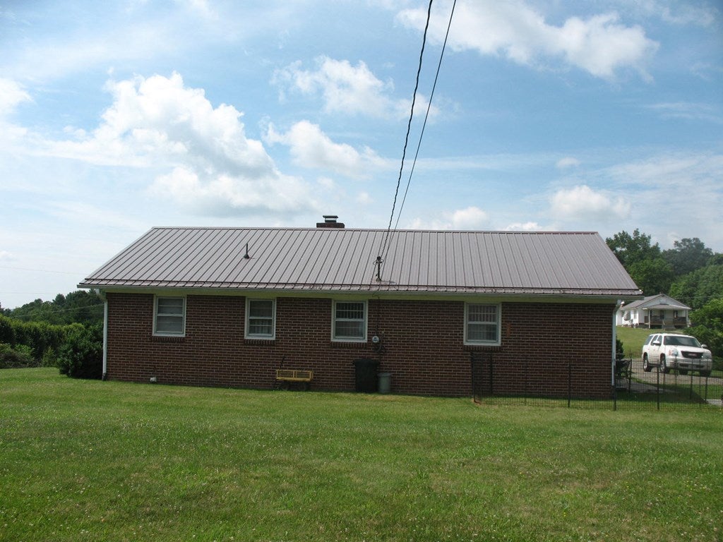174 Mount Olivet Road Fries, VA 24330 - Photo 2 of 41 Gallery Image 2