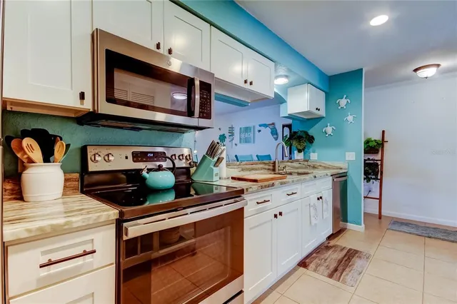 $2,400 | 12261 Sailwinds Drive, Unit 203, Largo, FL 33773