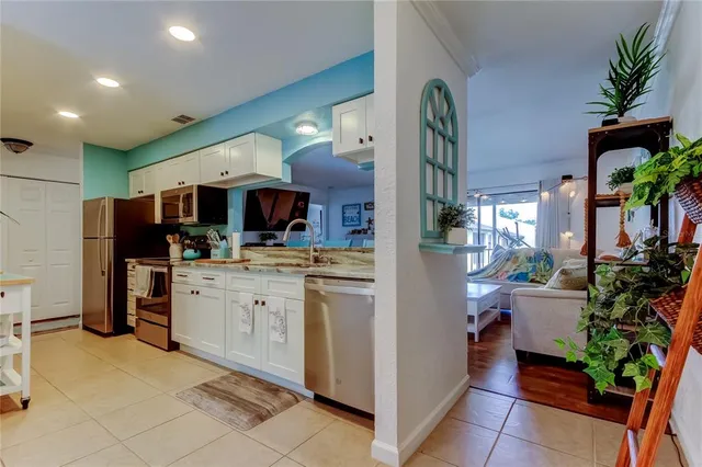 $2,400 | 12261 Sailwinds Drive, Unit 203, Largo, FL 33773