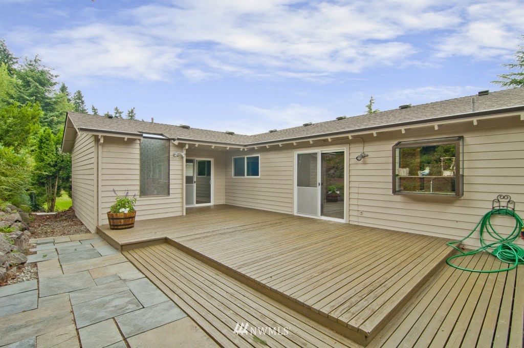 22324 4th Avenue Southeast Bothell, WA 98021 - Photo 22 of 24 a view of a house with sitting area