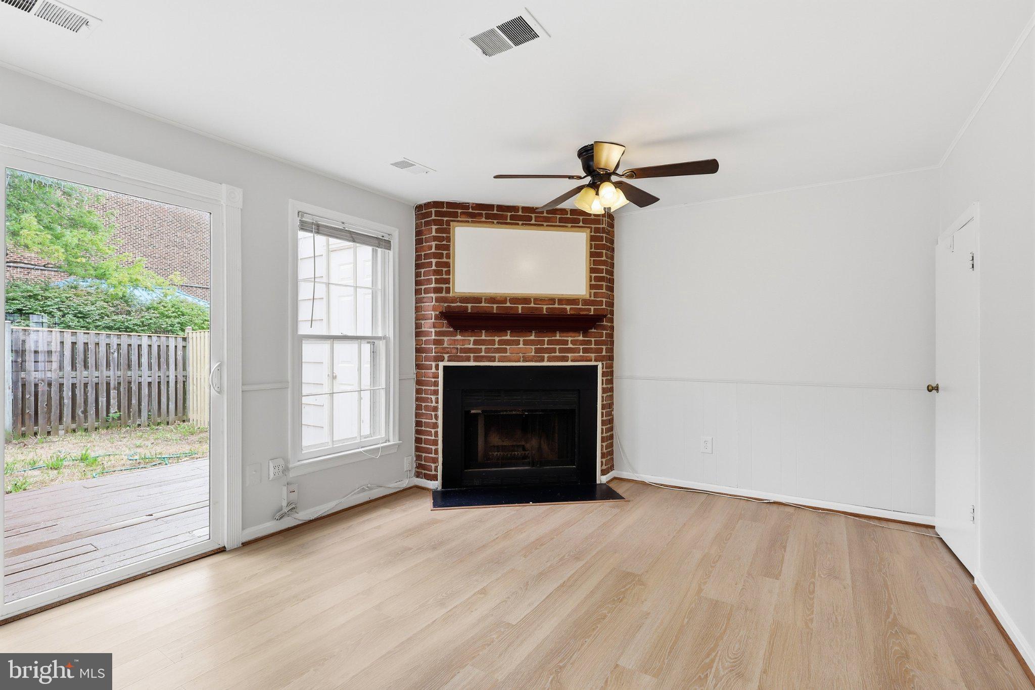 8013 Dayspring Court Springfield, VA 22153 - Photo 10 of 27 Gallery Image 10