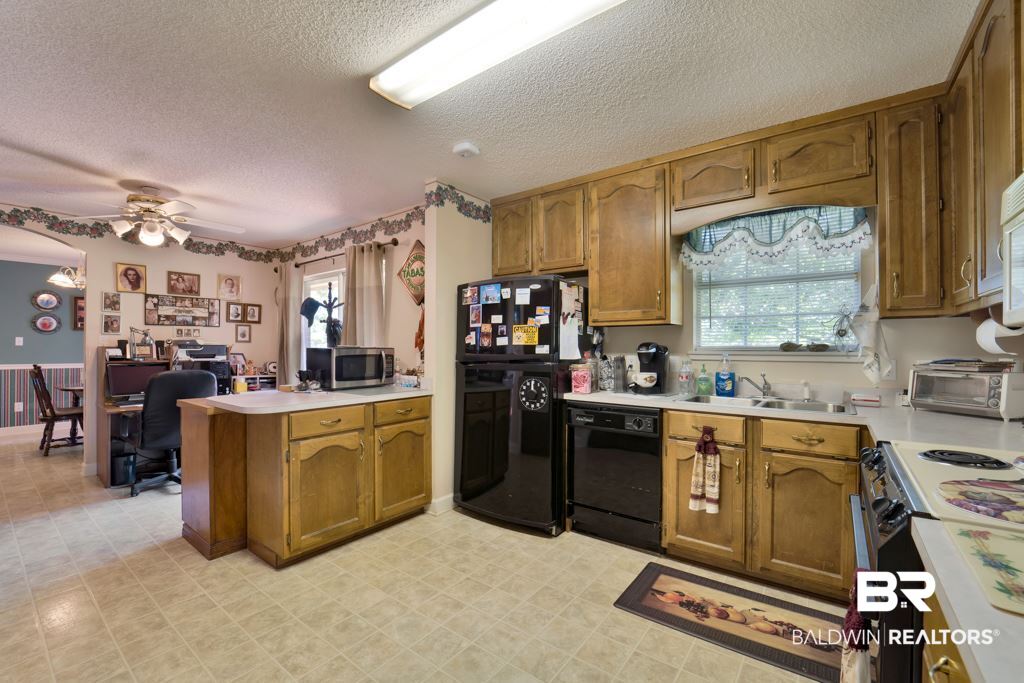 10132 County Road 24 Fairhope, AL 36532 - Photo 13 of 20