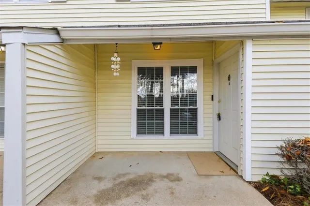 a view of entrance to house