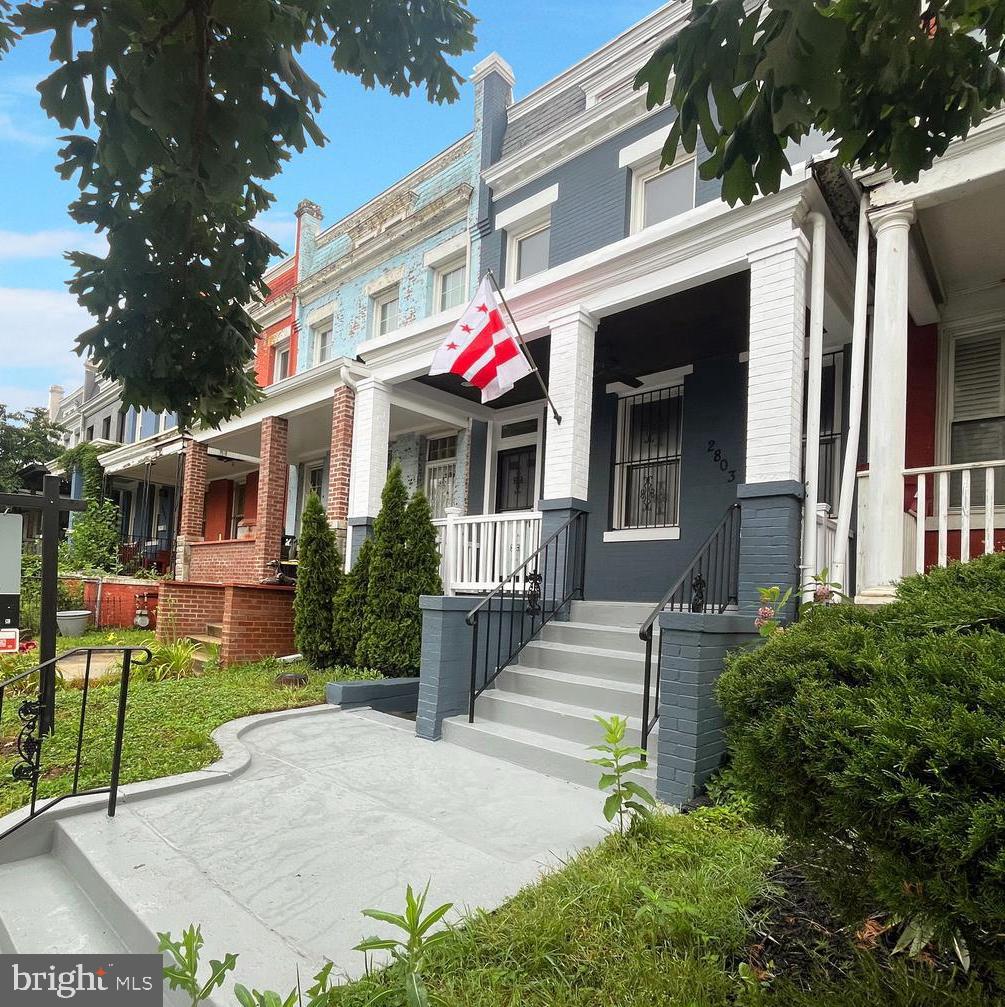 2803 North Capitol Street Northeast Washington, DC 20002 - Photo 1 of 37 Welcome Home!