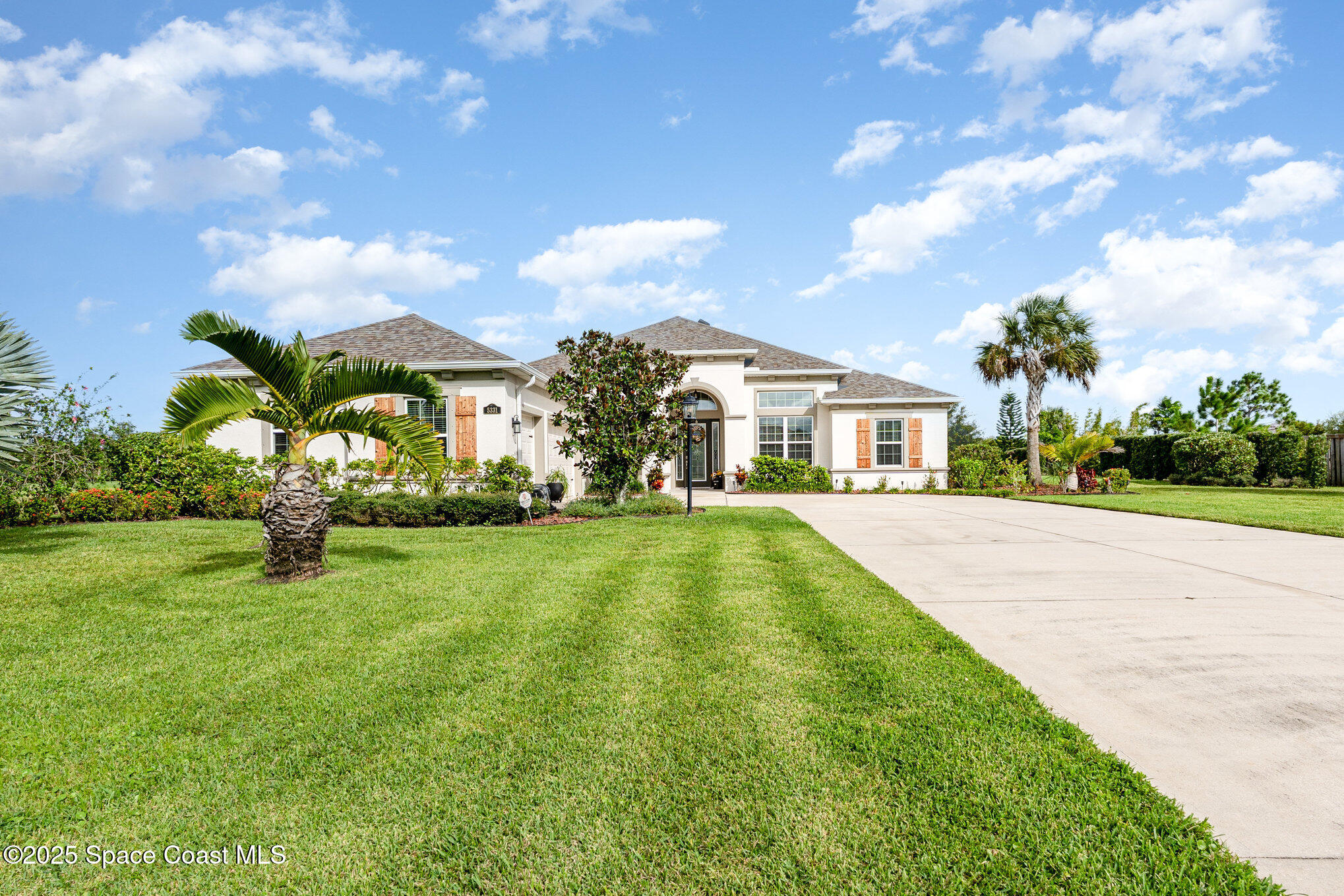 5331 Coverbrook Lane Grant, FL 32949 - Photo 3 of 40 003__amp9192-edit_122
