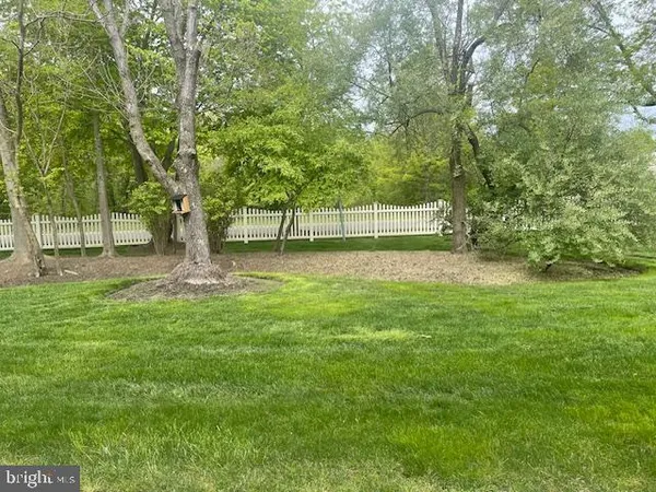 $2,300 | 14 Chatham Court, East Windsor, NJ 08520