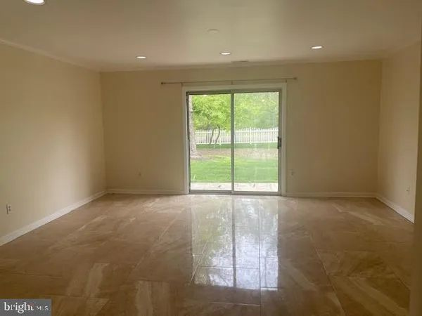 $2,300 | 14 Chatham Court, East Windsor, NJ 08520