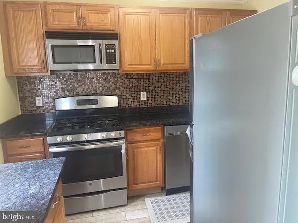 $2,300 | 14 Chatham Court, East Windsor, NJ 08520