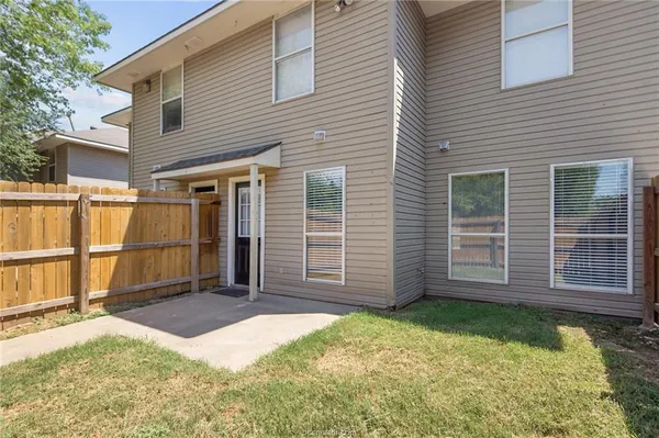 $2,000 | 1210 Oney Hervey Drive, College Station, TX 77840