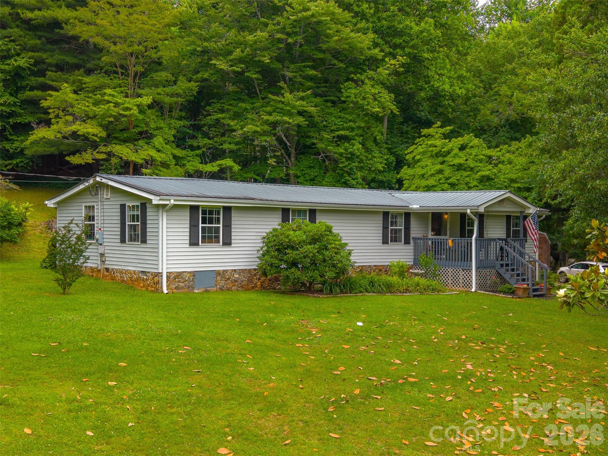 1350 North Skeenah Road Franklin, NC 28734 - Photo 2 of 40