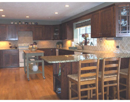 68 Highridge Road Bellingham, MA 02019 - Photo 7 of 18 Gallery Image 7
