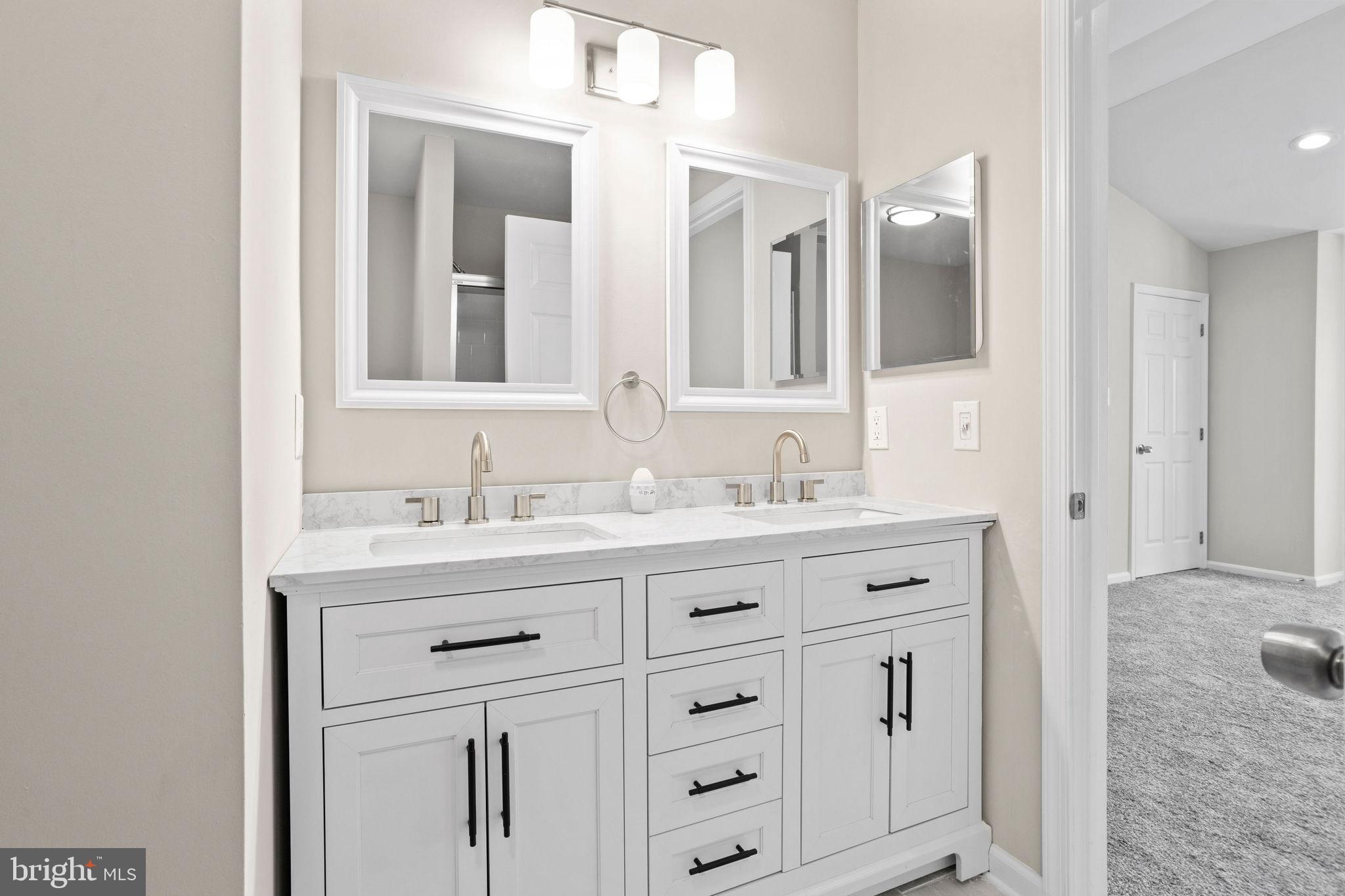 70 Threadleaf Terrace Burlington, NJ 08016 - Photo 34 of 41