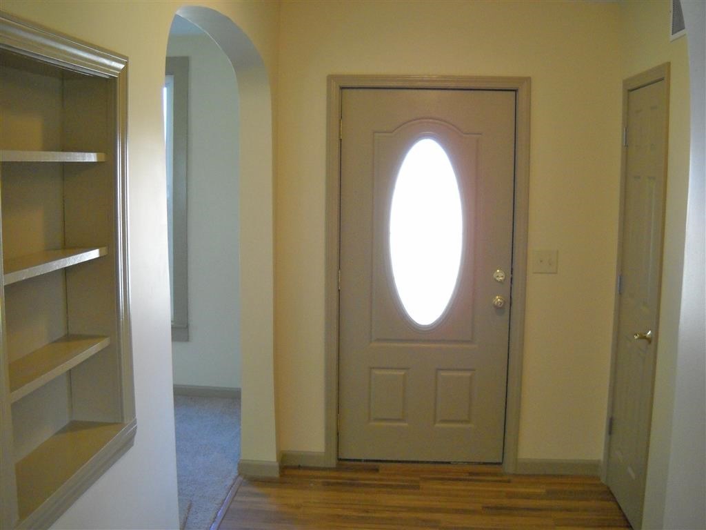 4809 Wooster Road Pierceton, IN 46562 - Photo 9 of 30 Gallery Image 9