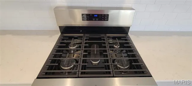 $558,000 | 1447 Guilford Place, Troy, IL 62294